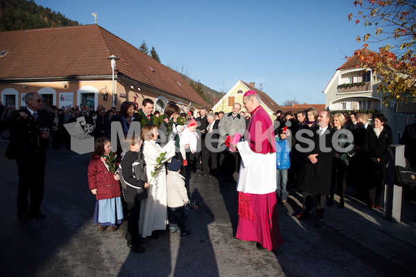 Altarweihe Anger Einzug-16.jpg