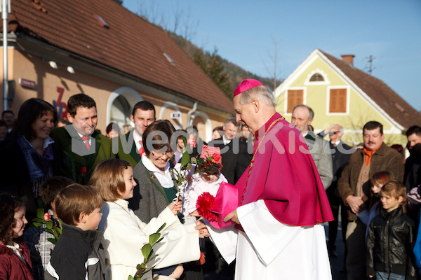 Altarweihe Anger Einzug-18.jpg