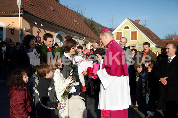 Altarweihe Anger Einzug-19.jpg