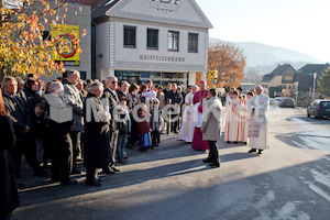 Altarweihe Anger Einzug-36.jpg