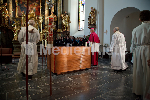 Altarweihe Anger Einzug-58.jpg