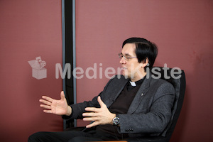 Bernd Oberndorfer Mensch Priester-10.jpg