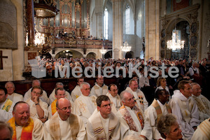 HL. Messe und Agape.jpg