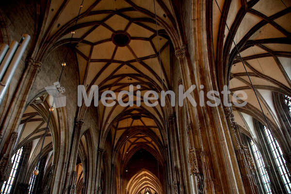 Kirchenpressekonferenz-0312.jpg