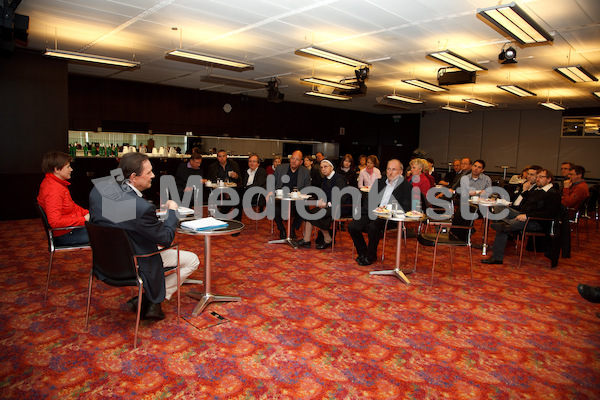 Kirchenpressekonferenz-0701.jpg