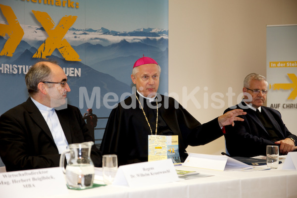 Pressekonferenz auf Christus schauen-13.jpg