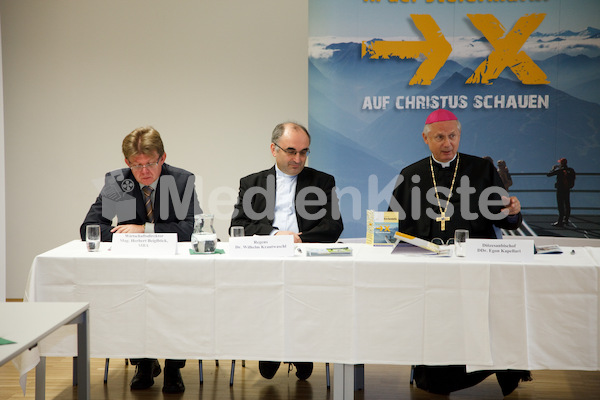 Pressekonferenz auf Christus schauen-19.jpg