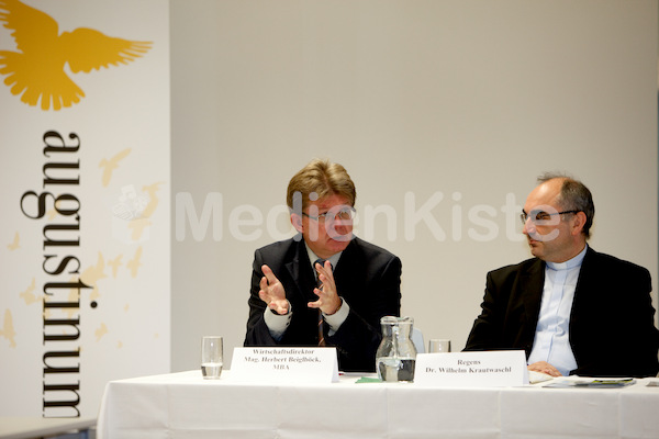 Pressekonferenz auf Christus schauen-31.jpg