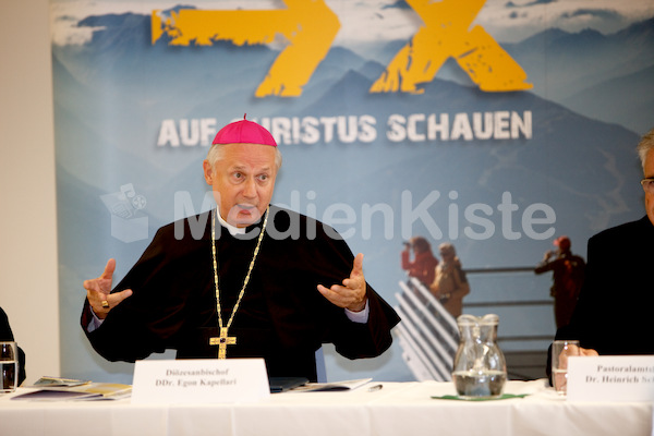 Pressekonferenz auf Christus schauen-36.jpg