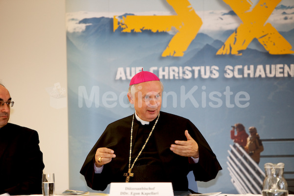 Pressekonferenz auf Christus schauen-40.jpg