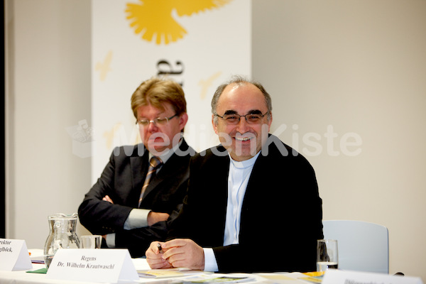 Pressekonferenz auf Christus schauen-53.jpg