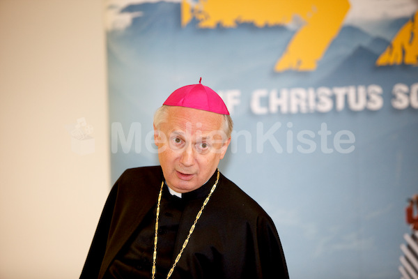 Pressekonferenz auf Christus schauen-55.jpg