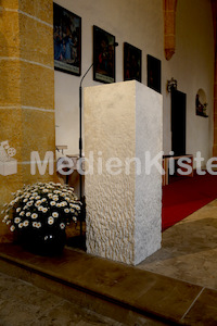 Foto Neuhold Altarweihe in St. Katharein a. d. Laming-9320