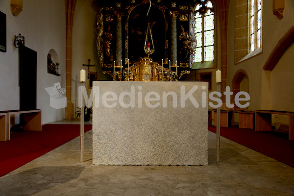 Foto Neuhold Altarweihe in St. Katharein a. d. Laming-9321