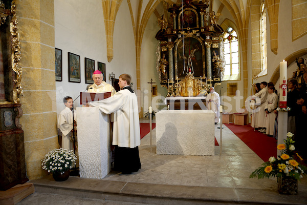 Foto Neuhold Altarweihe in St. Katharein a. d. Laming-9448