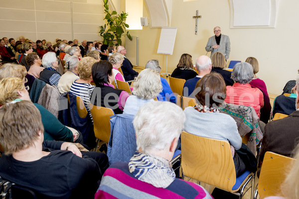 Glaubensseminar in Seggau m. P. Paul Thoerner-0830