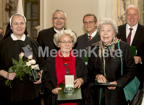 Goldenes Ehrenzeichen-6100