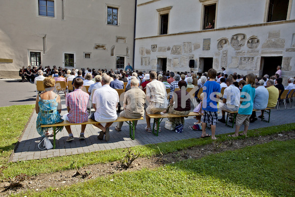 Hl. Messe Eucharistie-0975