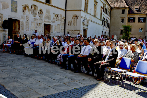 Hl. Messe Eucharistie-0991