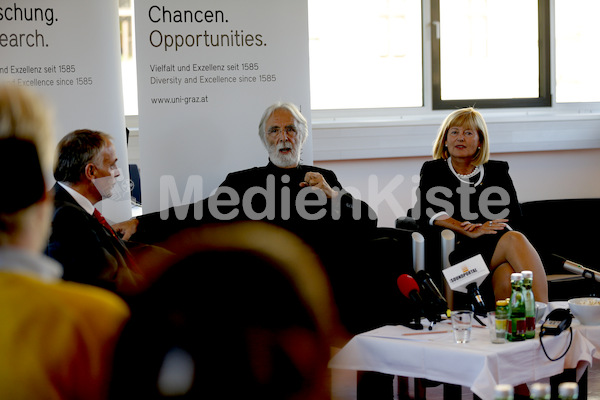 Michael Haneke erhaelt den Ehrendoktor der Universitaet Graz-1047