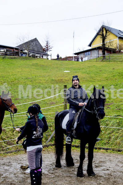 Pferdesegnung am Huehnerberg-7860