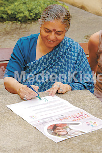 Vandana Shiva (2)